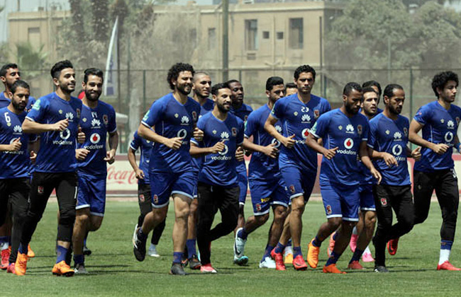 لاعبي الأهلي